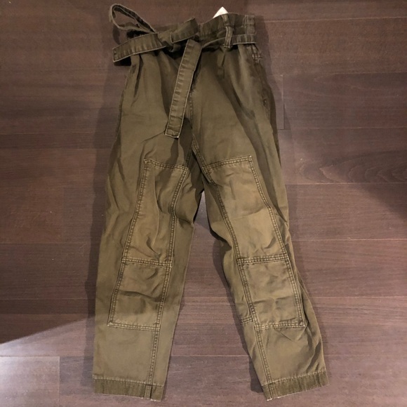 Cargo Capri pants with Tie - Picture 2 of 4